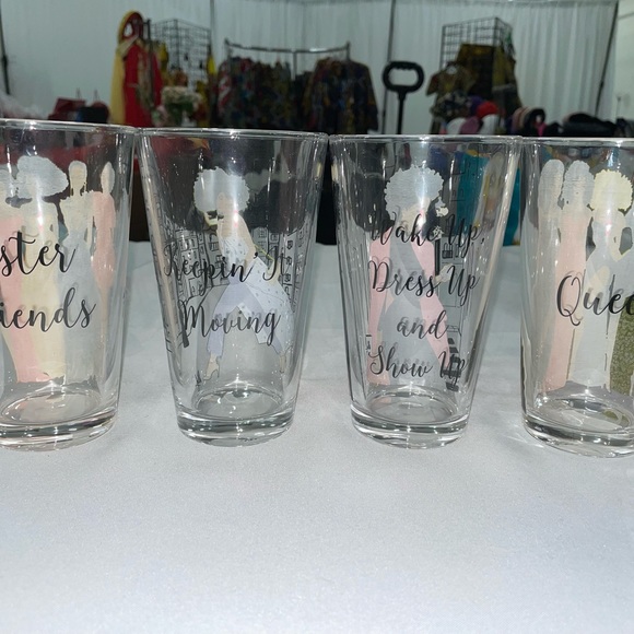 Sister Friends Drinkware Set - Picture 2 of 2